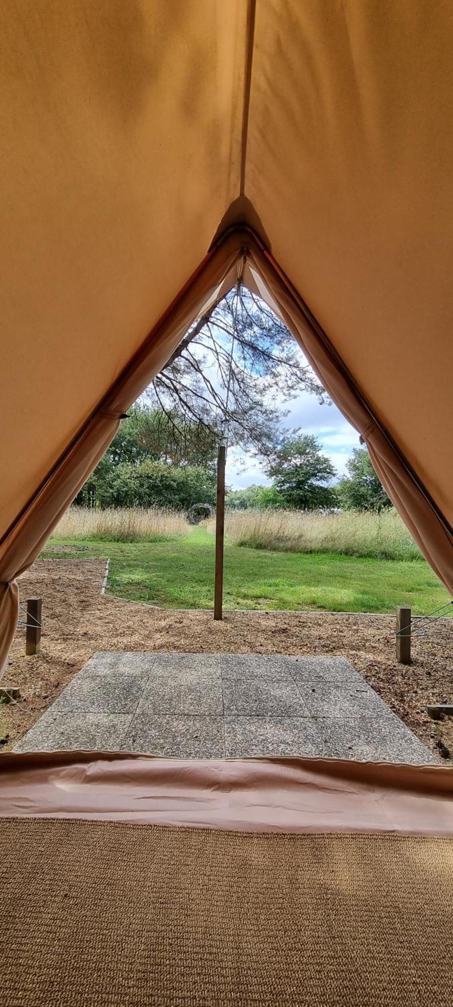 Luxury Bell Tent At Camping La Fortinerie Mouliherne المظهر الخارجي الصورة