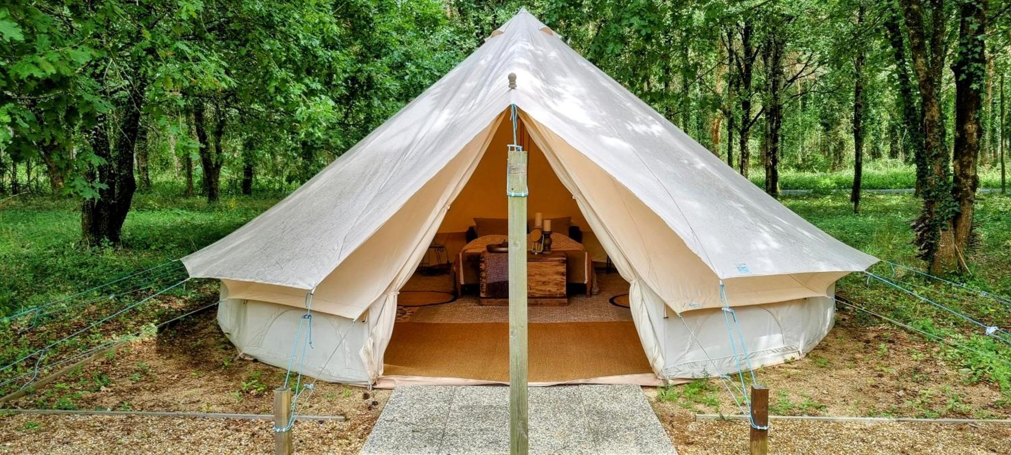 Luxury Bell Tent At Camping La Fortinerie Mouliherne المظهر الخارجي الصورة