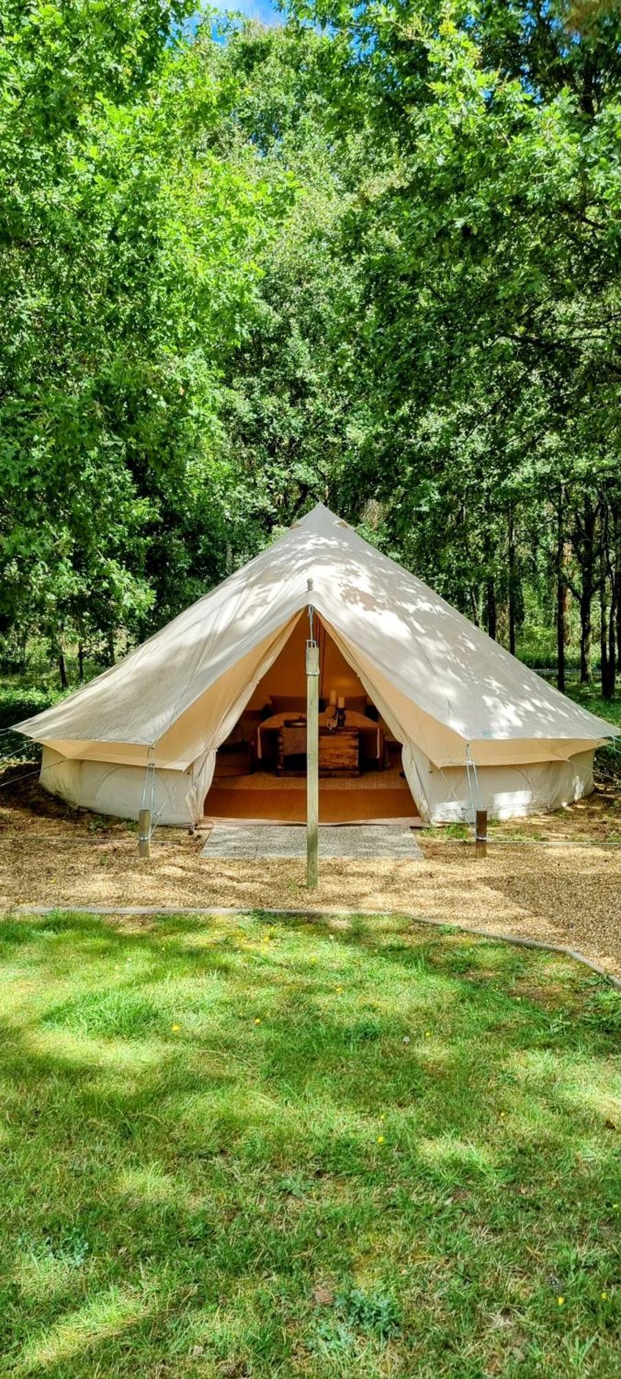 Luxury Bell Tent At Camping La Fortinerie Mouliherne المظهر الخارجي الصورة